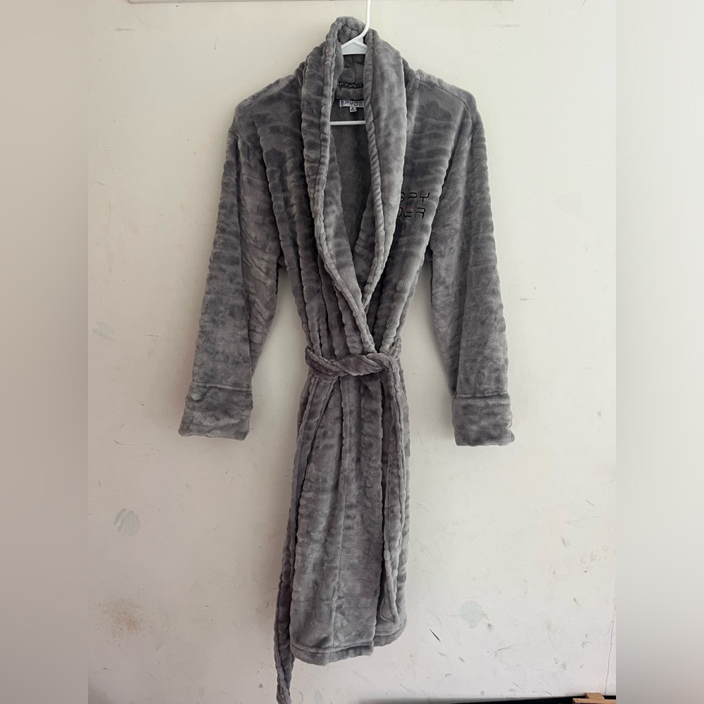 Spyder Robe